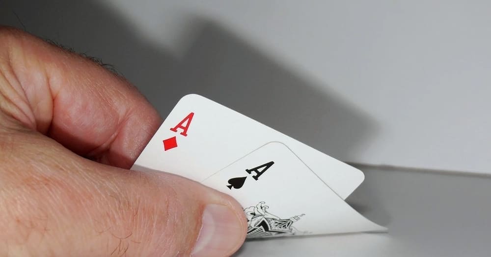 3. Quân Át Rô (Ace of Diamonds) - Mùa thu