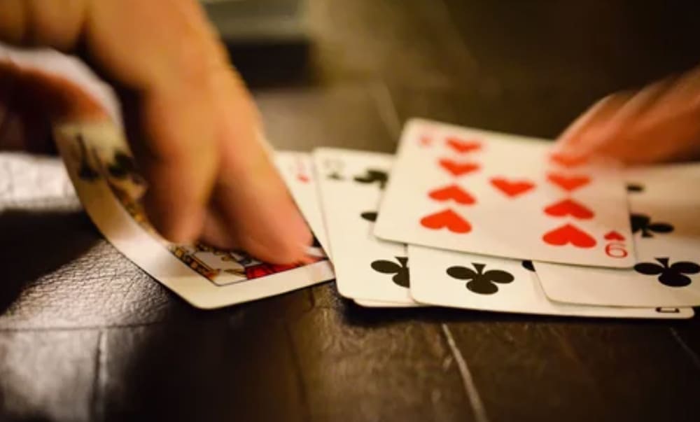 Tổng quan về game Liêng là gì